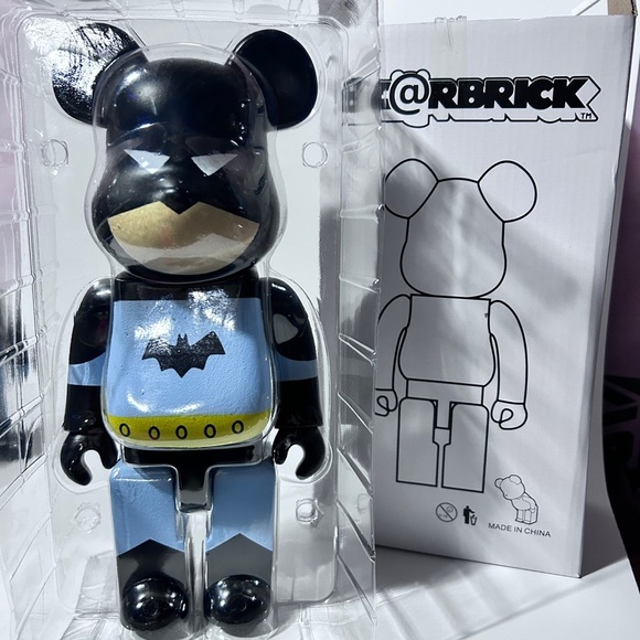 Medico Toy Bearbrick Batman Dc Comics
75Th Anniversary 400 Dc75 Management - Picture 2 of 7